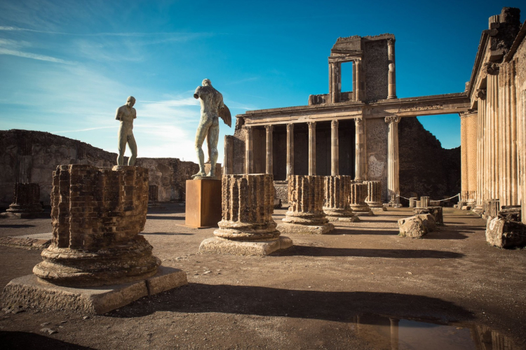 pompei partenope in tour