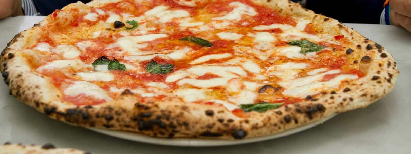 dove mangiare la vera pizza napoletana a napoli